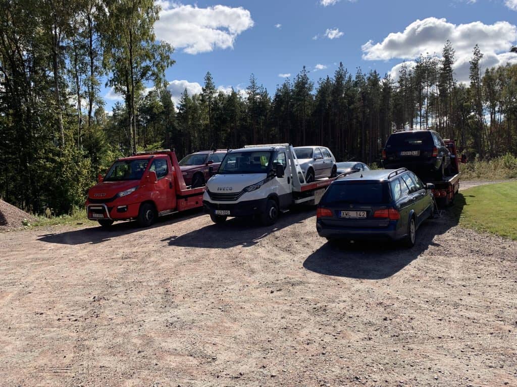 Bilskrot har hämtat en smälld Volvo i Uddevalla