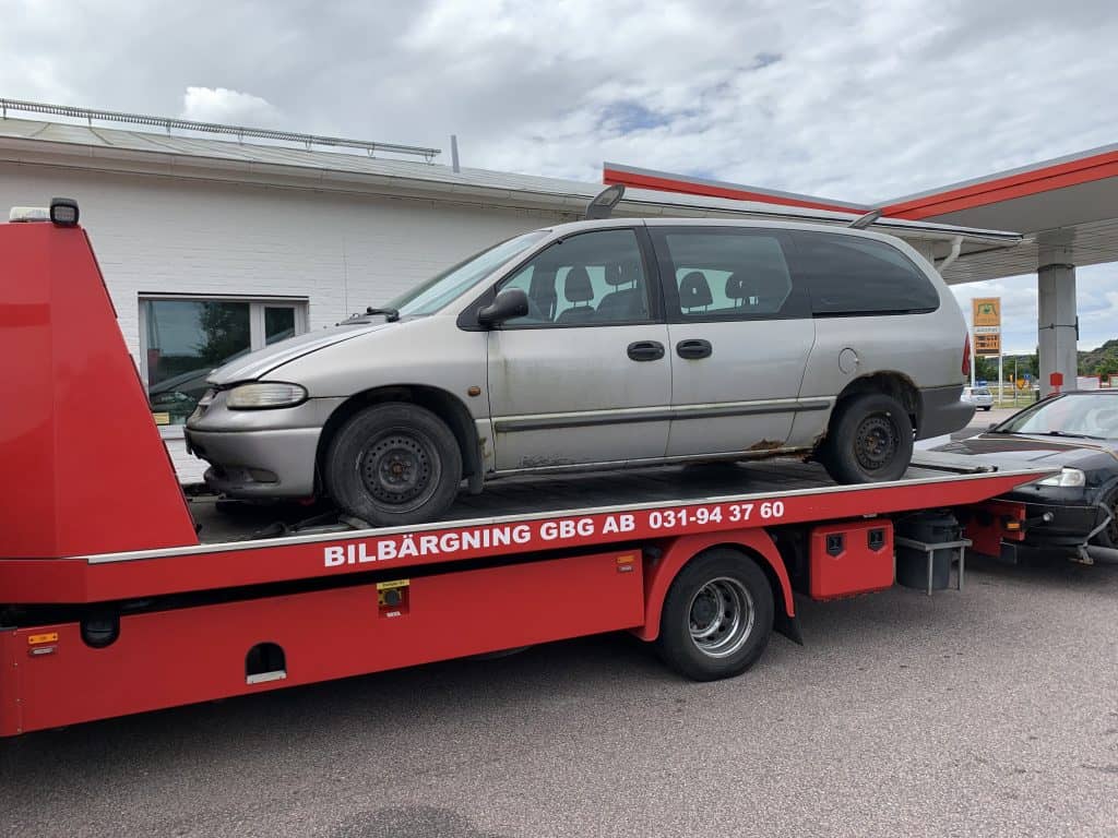 Många lockar med pengar för skrotbilar i Uddevalla